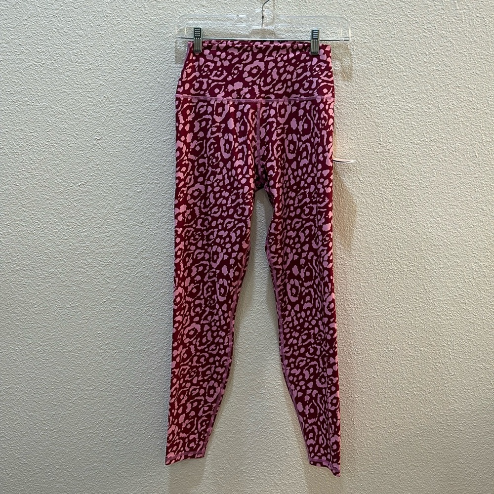 NWT Spiritual Gangster Intent Leggings size medium
